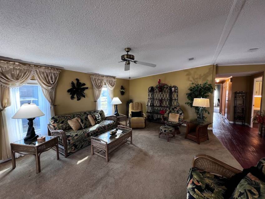 355 Putter Circle a Winter Haven, FL Mobile or Manufactured Home for Sale